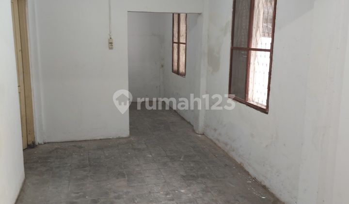 Disewakan Rumah 1 Lantai Tengah Kota Surabaya Timur 2