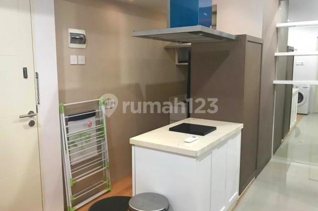 Disewakan Apartemen Tanglin 2 Bedroom Dijadikan 1 Bedroom,Pakuwon Mall