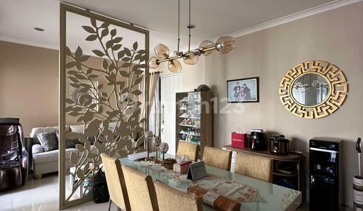 Rumah Mewah di Grand Wisata Semi Furnish & Siap Huni (73561 Dk) 2