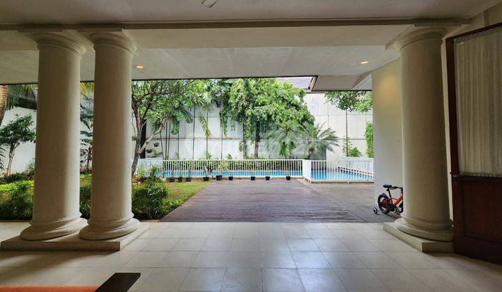 Rumah Asri Dan Terawat Dalam Komplek Dengan Private Pool Selangkah Ke Kemang Raya 2