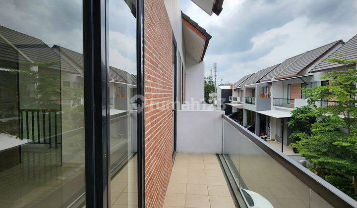 Rumah 2 Lantai Baru Design Modern Minimalis di Kebagusan 2