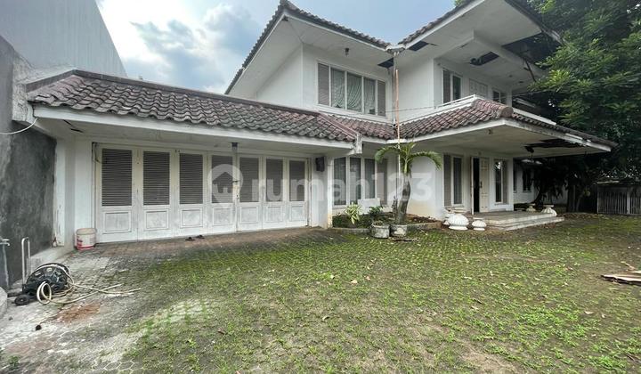 Rumah Hitung Tanah Lokasi Dekat Jalan Raya Cocok Untuk Usaha di Kemang