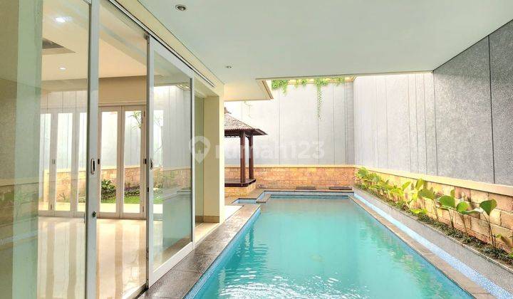 Hunian Luxury Dengan Private Pool di Kemang  2