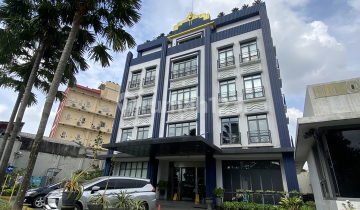 Gedung Perkantoran Strategis - Lebak Bulus