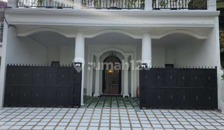 Modern Classic House Siap Huni di Pondok Indah 2