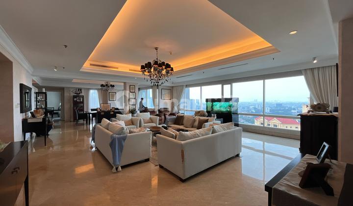 Full Furnished Apartment Mewah 3 BR di Jantung SCBD