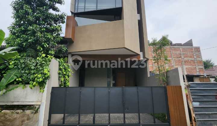 Rumah Baru Modern Minimalis di Kemang, Jakarta Selatan  1