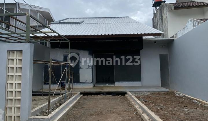 New House Within the Complex in Lebak Bulus