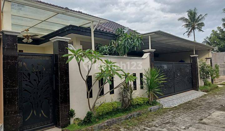 Rumah Modern SHM Arjowinangun Perbatasan, Kota Malang 1