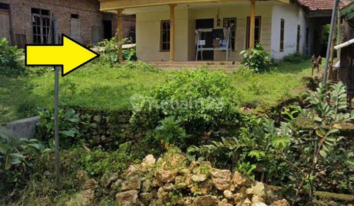 Rumah Kampung SHM Pinggir jalan Kalipare Malang Dijual B.U 1