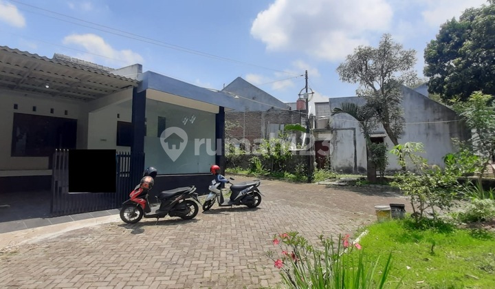 SHM House Sengkaling Hook Position (corner) 5 minutes from UMM3 Malang Campus 2