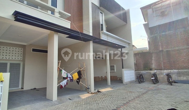Rumah Kost SHM Tirtomoyo Pakis dkt Kampus BINUS Araya Dijual cpt B.U