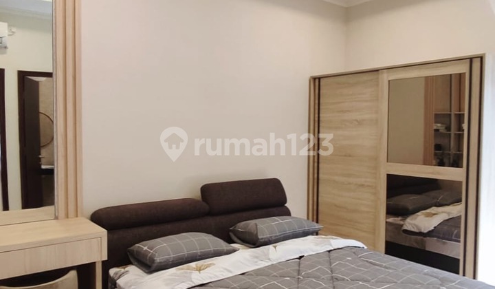 Rumah Bagus Full Furnished KBP hanya 2Man