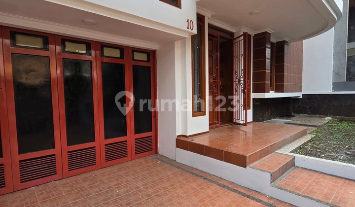 Rumah Bagus Siap Huni Singgasana Pradana Bandung