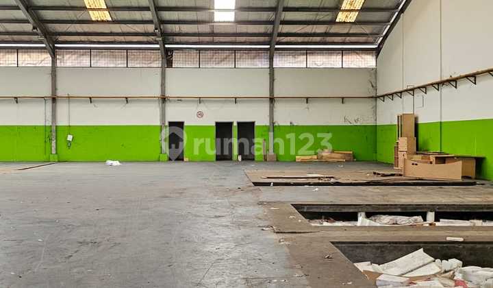 Gudang Lengkap dengan Kantor Sayap BKR Bandung 2
