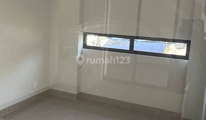 Rumah 2 Lantai Minimalis Summarecon Bandung 2