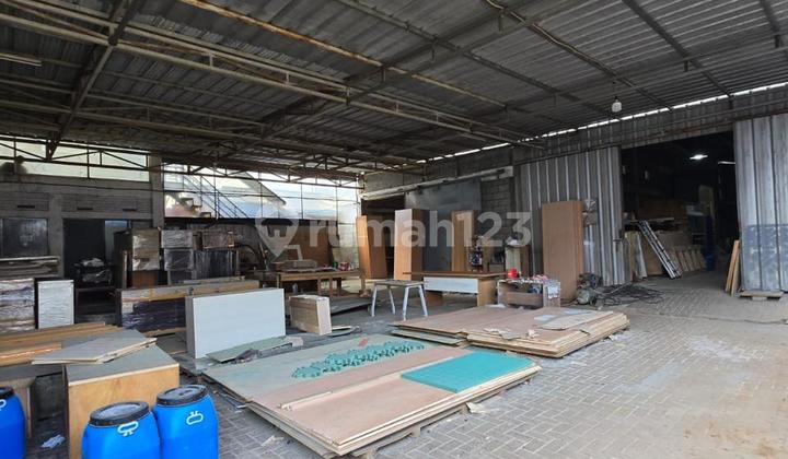 Gudang di Jalan Kopo Akses Kontainer dan Dekat Akses Tol