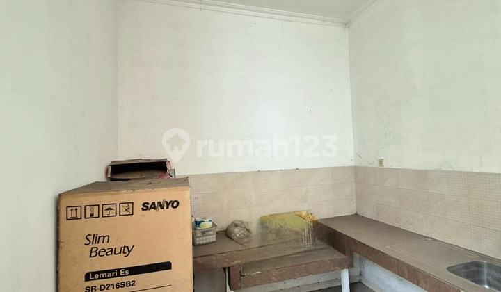 Rumah 1 Lantai Butuh Renovasi Singgasana Pradana Bandung 2