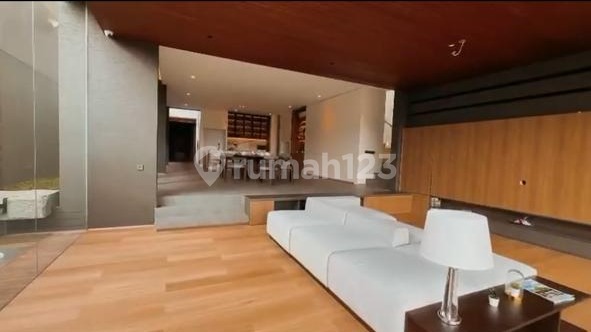 Rumah Mewah Tatar Spatirasmi Kota Baru Ada Kolam Renang