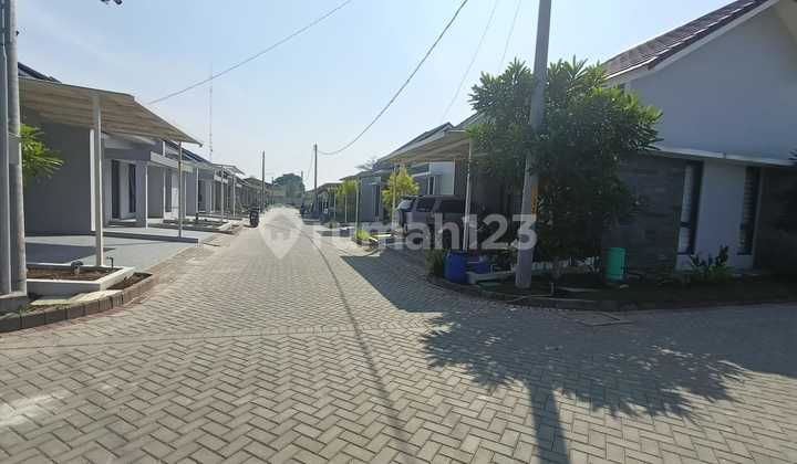 New 1-Story Ready-to-Live-in House in Kopo Katapang, Bandung 2