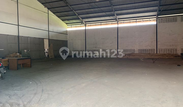 Gudang Akses Jalan Besar di Jalan Raya Padalarang Bandung Gudang Akses Jalan Besar di Jalan Raya Padalarang Bandung