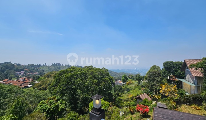 Vila Bagus Punclut dengan View Kota Bandung