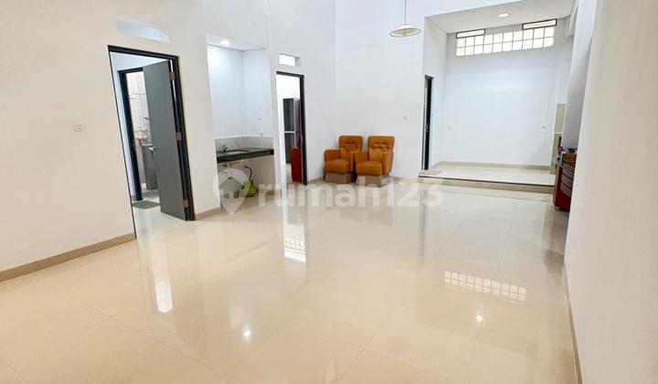 Rumah Bagus 2 Lantai di Pasir Salam Bandung 2