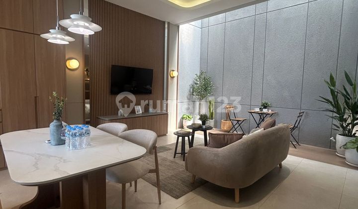 Good Minimalist House in Sakura Soekarno Hatta Park Bandung