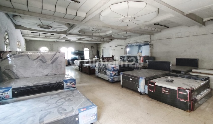 Ruang Usaha Mainroad Kopo Dekat Tugu TKI 1