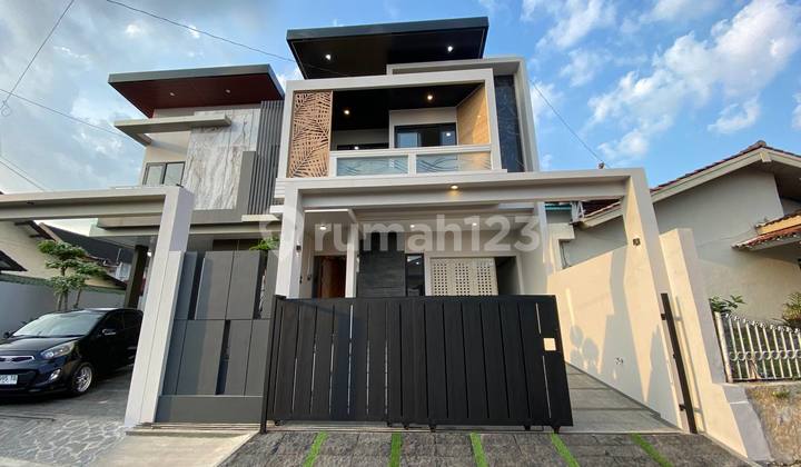 Elegan Banget! Rumah Modern Kontemporer Semi Furnished Di Daerah Banteng Jakal Km 8 Jogja Elegan Banget! Rumah Modern Kontemporer Semi Furnished Di Daerah Banteng Jakal Km 8 Jogja