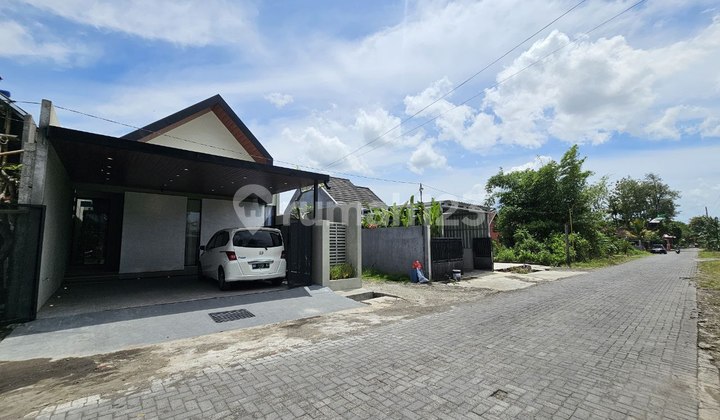Rumah Dijual Purwomartani Minimalis Modern SHM Halaman Luas di Purwomartani Kalasan Sleman Yogyakarta Rumah Dijual Purwomartani Minimalis Modern SHM Halaman Luas di Purwomartani Kalasan Sleman Yogyakarta