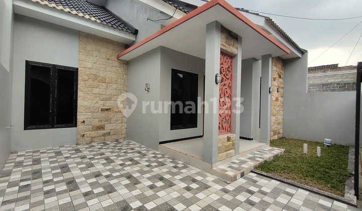 Rumah Cantik Siap Huni Di Utara Stadiun Maguwoharjo Depok Jogja 2