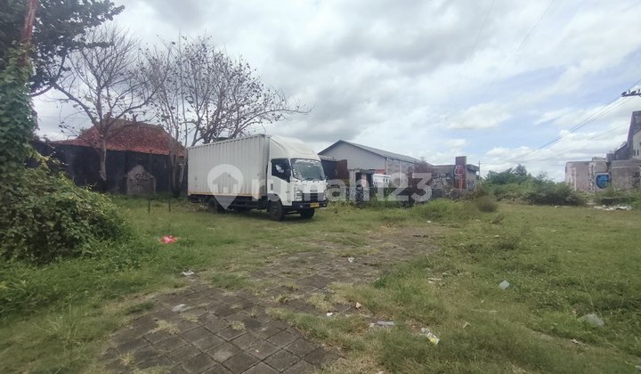 Immediately For Rent, Large Premium Strategic Land Near Business Center, Seturan Eturan Roadside. Immediately For Rent, Large Premium Strategic Land Near Business Center, Seturan Eturan Roadside.