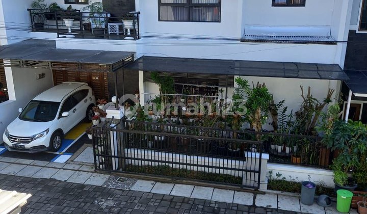 Rumah Mewah Jogja 2 Lantai One Gate System Di Sendangadi Mlati Sleman Rumah Mewah Jogja 2 Lantai One Gate System Di Sendangadi Mlati Sleman