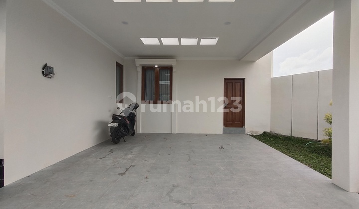 Beautiful Grand Fully Furnished House in Besi Jangkang Ngaglik Sleman Jogja 2