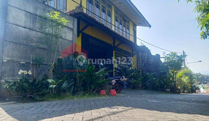 Dijual Rumah Ex Rumah Usaha Katering Kawasan Jatisari Purwodadi Pasuruan 2