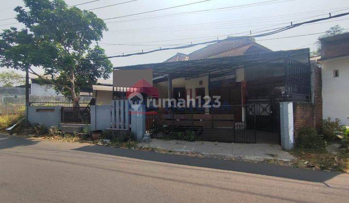 Disewakan Rumah Kawasan Ramai Sunan Bonang Pakis Cocok Untuk Usaha 1