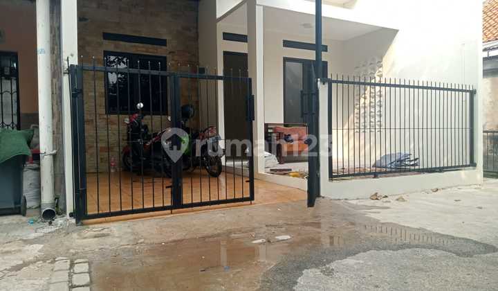 For Sale Minimalist House in Strategic Location Lebak Bulus, South Jakarta