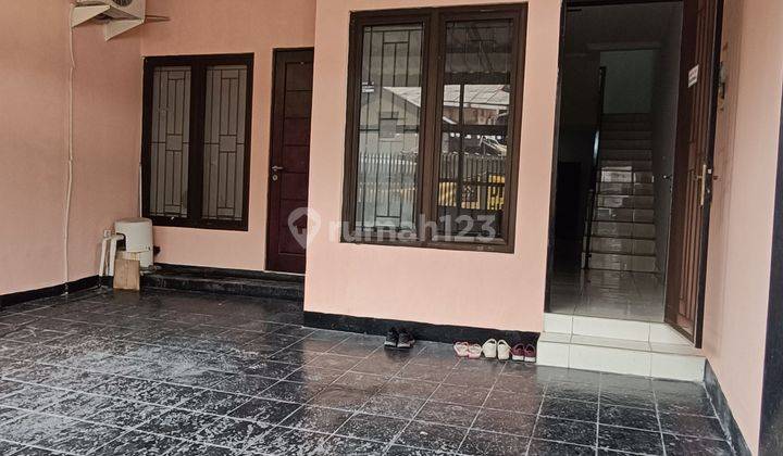 Rumah 2 Lantai Dekat Dengan Area Blol M 1