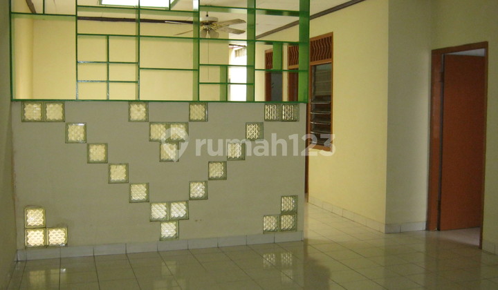 Dijual Rumah Lokasi Strategis Di Jl. Kemajuan, Pesanggrahan Permai, Jakarta Selatan Dijual Rumah Lokasi Strategis Di Jl. Kemajuan, Pesanggrahan Permai, Jakarta Selatan