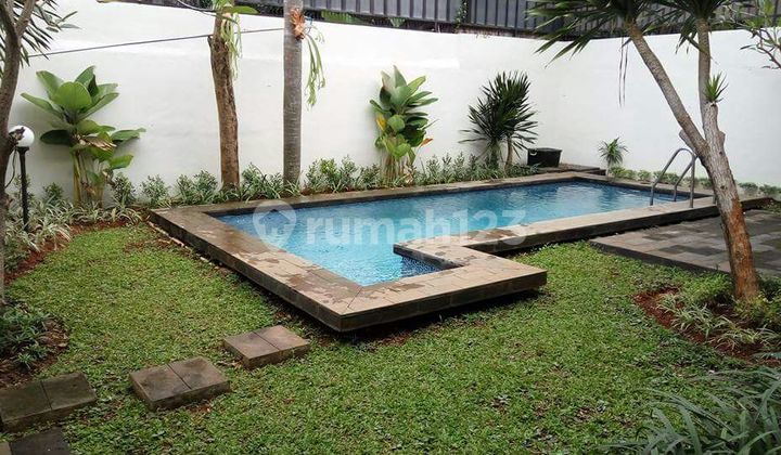 Disewa Rumah Eksklusive Baru Dan Terawat di Kemang, Jakarta Selatan