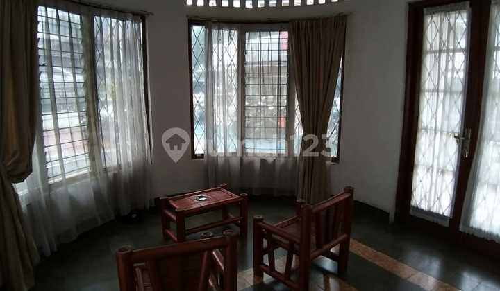 For Sale: House Suitable for Business Location in Commercial Area on Jl. Kyai Maja, South Jakarta For Sale: House Suitable for Business Location in Commercial Area on Jl. Kyai Maja, South Jakarta
