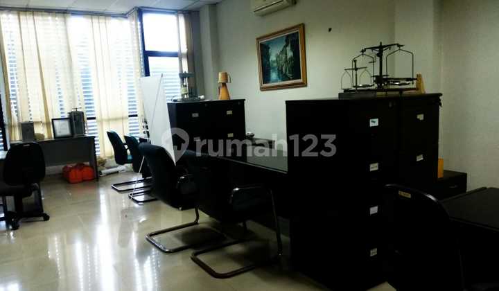 DIJUAL BANGUNAN KANTOR DI MAYESTIK, JAKARTA SELATAN. DIJUAL BANGUNAN KANTOR DI MAYESTIK, JAKARTA SELATAN.