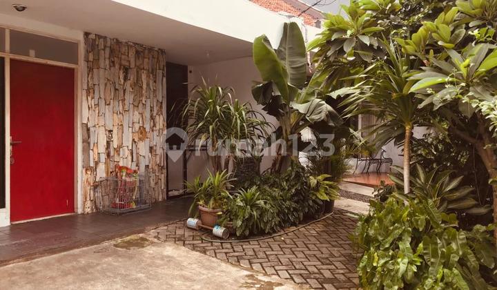 Dijual Rumah Lokasi Strategis Di Kebayoran Baru, Jakarta Selatan