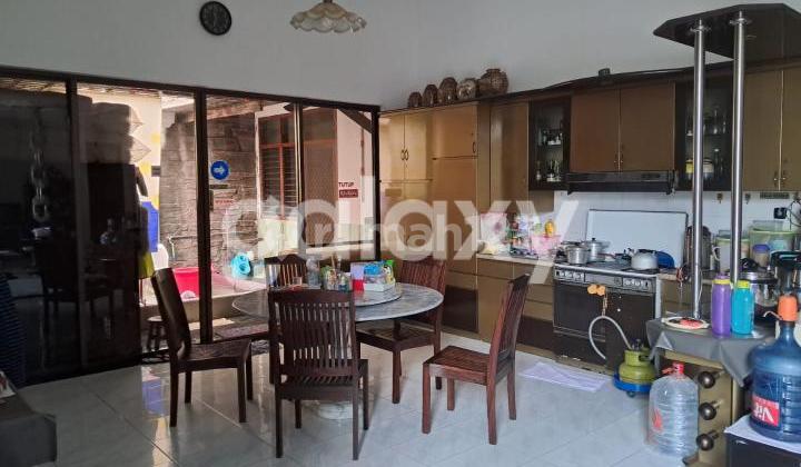 Rumah JL. Manyar Tirtosari Hook 2