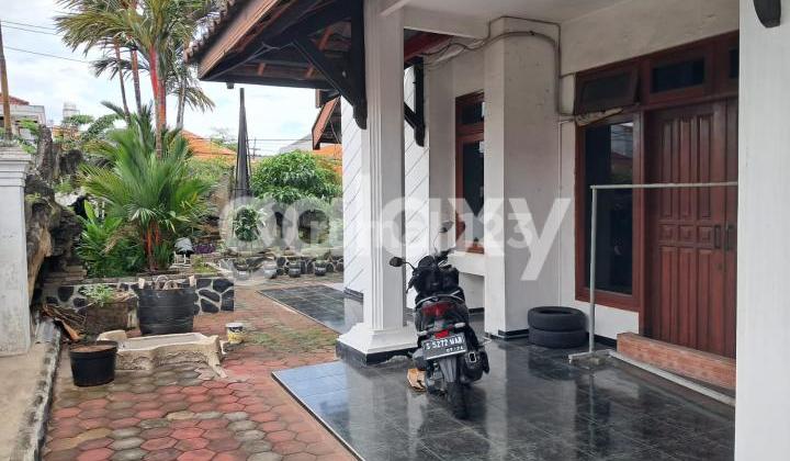 Rumah JL. Manyar Tirtosari Hook