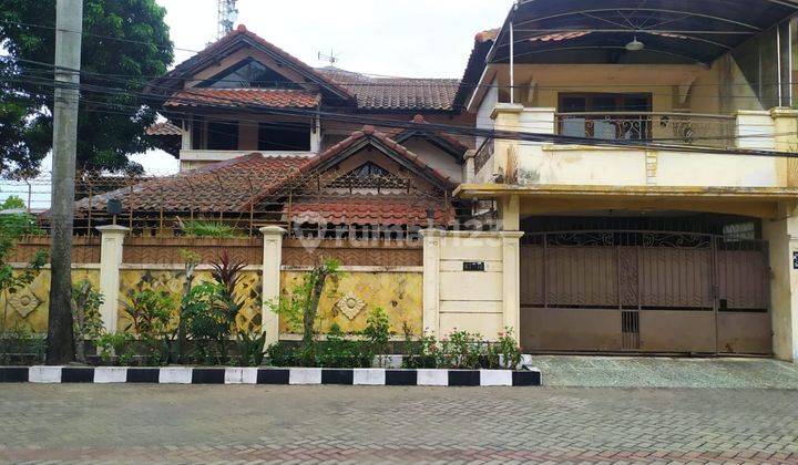 Rumah Satelit Utara 2 Lantai Hook Selatan Barat 1