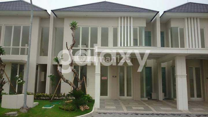 Rumah Grand Pakuwon Cluster Victoria 2 Lantai Hadap Selatan 1