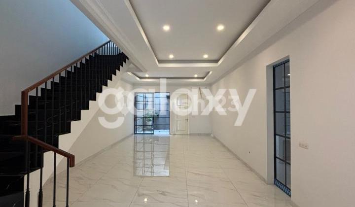 Araya House Surabaya 2 Floors West Facing 2