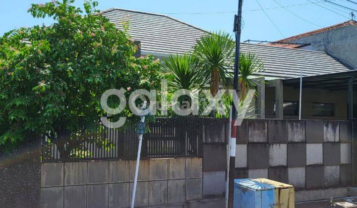 Rumah Klampis Anom Surabaya Hook Hadap Barat Selatan 1